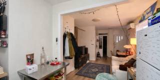 3215 SUMMER Street Gallery 18