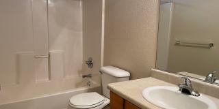 Very Nice 3 Bedroom 2.5 Bathroom  ***2021 Sq. Ft Living Space***Located in Central Point with a Large Bonus Room Gallery 25