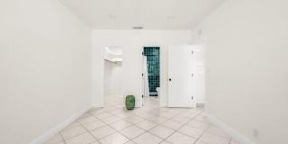 299 SW 7th Street Gallery 19