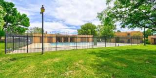 931 Country Club Drive SE 931 Country Club Drive SE Gallery 14