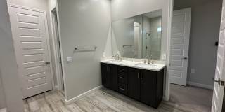 10319 W Harmony Ln Gallery 21