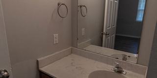 3 bedroom duplex in Southern Columbia. Gallery 25