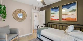 6419 E Cambridge Avenue Gallery 21