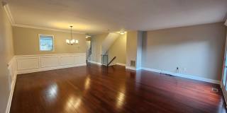 3 Bedroom 1.5  bathroom End unit Townhouse near Bethlehem Catholic High School. Gallery 6