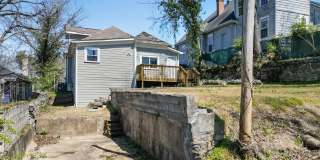 1906 Vine Street Gallery 25