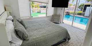 2321 SE 15th St Gallery 25