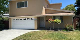 Spacious 4 Bedroom 2 Bath Santa Clara Home w/Covered Patio and Yard Gallery 1