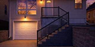 5119 Pratt Street Gallery 17