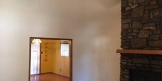 MOVE IN SPECIAL 650.00 JUNE RENT/ 500 Deposit. 1300.00 July Rent Going Forward Gallery 4
