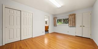 401 Moseley Road Gallery 17