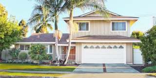 Gorgeous 4 Bedroom, 2 Bath in the Lovely Huntington Beach! Gorgeous 4 Bedroom, 2 Bath in the Lovely Huntington Beach! Gallery 1