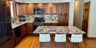 424 Union St Gallery 4