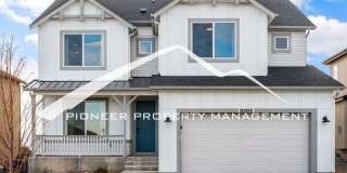 Breathtaking Pikes Peak Views in Desirable Wolf Ranch - 4 bedroom, 3 Full Bath, Office and Loft, with 3 car tandem garage Gallery 1