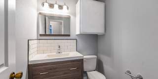 2 bed 1.5 Four-plex unit - Great location!! Gallery 8