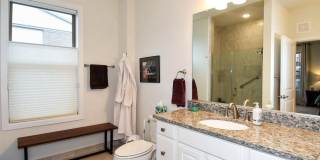 4-Level Furnished townhome! Gallery 24