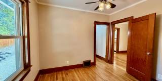 Charming 1925 Hillside Bungalow | Downtown Colorado Springs Gallery 15