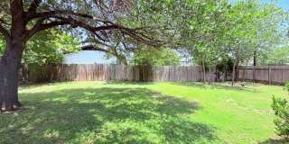 Just updated 3/2 home on a quiet street in desirable north Austin! Gallery 32