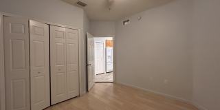 8215 GREEN PARROT Road Gallery 18