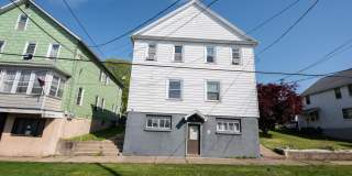 256 E Grove Street Gallery 1