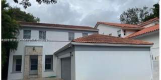 1725 Tigertail Ave Gallery 1