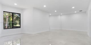 4800 SW 61st Ave Gallery 20