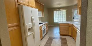 Central Roseville Single Story, 3 Bedroom, 2 Bath, 2 Car Garage Close to schools & Shopping Gallery 8