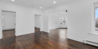 30 Cypress Street Gallery 18