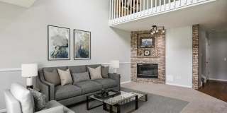 Charming 4BR Townhome in Thornton Gallery 19