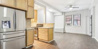 Oliver on LaSalle Gallery 4