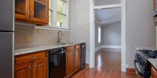 2/2 Large house on Jackson st Gallery 11