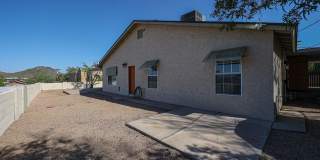 1740 E CAMINO DEL SANTO Gallery 30