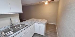 12345 Roosevelt Way NE Gallery 1