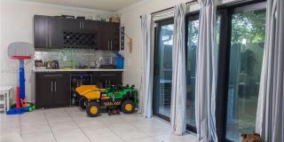 7645 NW 38th Court, Sunrise, FL 33351 - 6398 Gallery 1