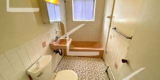 Well Lit 2 bed Gallery 9