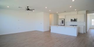 Stunning Home In Gossamer Grove! Stunning Home In Gossamer Grove! Gallery 5