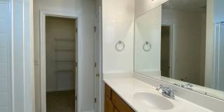 Adorable 3 Bedroom 3 Bath in Preston Green Gallery 16