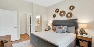 RISE Sereno Gallery 22