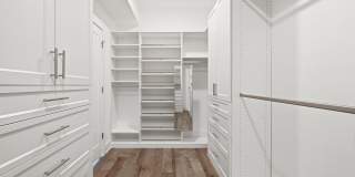 44824 TIVERTON SQ Gallery 22