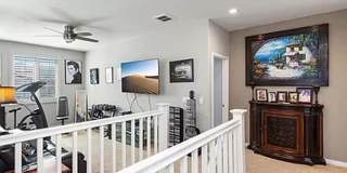 Beautiful, Partially Furnished Oceanside Home Gallery 14
