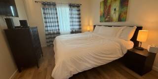 Beatifully updated Beach condo FULLY FURNISHED ANNUAL RENTAL 2/2 Gallery 35