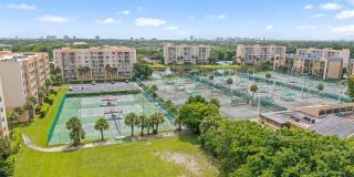 Tennis Towers Apartments Gallery 2