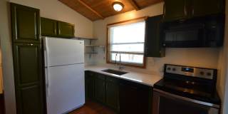 4 Bedroom Home Available Near COS Airport! Gallery 6