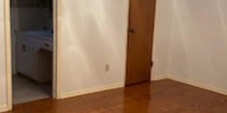 2325 South 38th Street Gallery 15