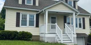 ***COMING SOON*** - Beautiful Single Family Home In Charming Neighborhood Gallery 1