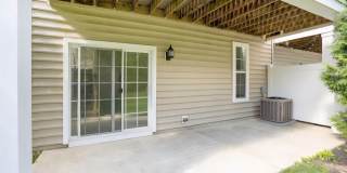 Spacious End-Unit Townhome for Rent in Meridian Crossing – 3BR, 4BA, 2-Car Garage. $3,095.00/month Gallery 32