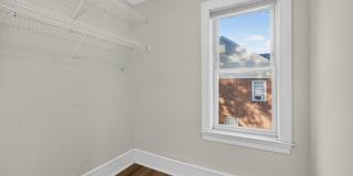21 E REDMAN Avenue Gallery 46
