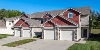 2097 Southwest Timbertrace Lane Gallery 1