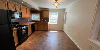 210 N. Linden Ave Gallery 1