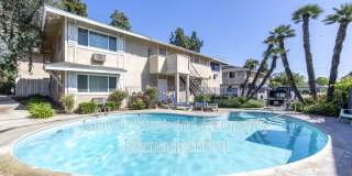 410 N Clark St. Gallery 25