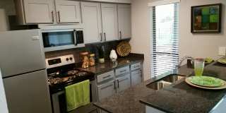 Verde Apartments Gallery 18